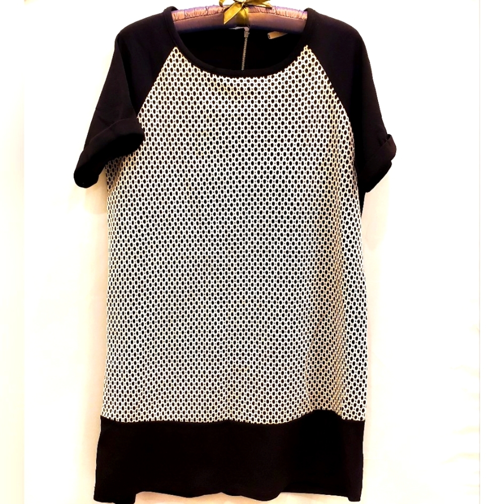 Le lis Dress, Geometrical Pattern, Black and Beige.